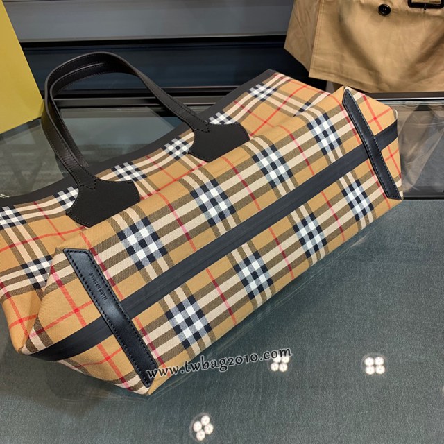 Burberry專門店新款帆布格紋圖案手提購物女包 巴寶莉雙面兩用托特包購物袋 yxb1351